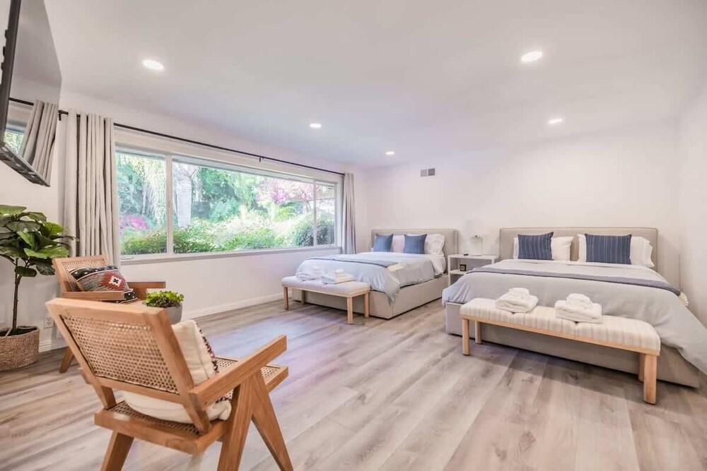 @ Marbella Lane - Serene Ranch Style Home W/pool