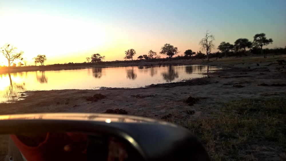 Dzibanana Lodge & Camping
