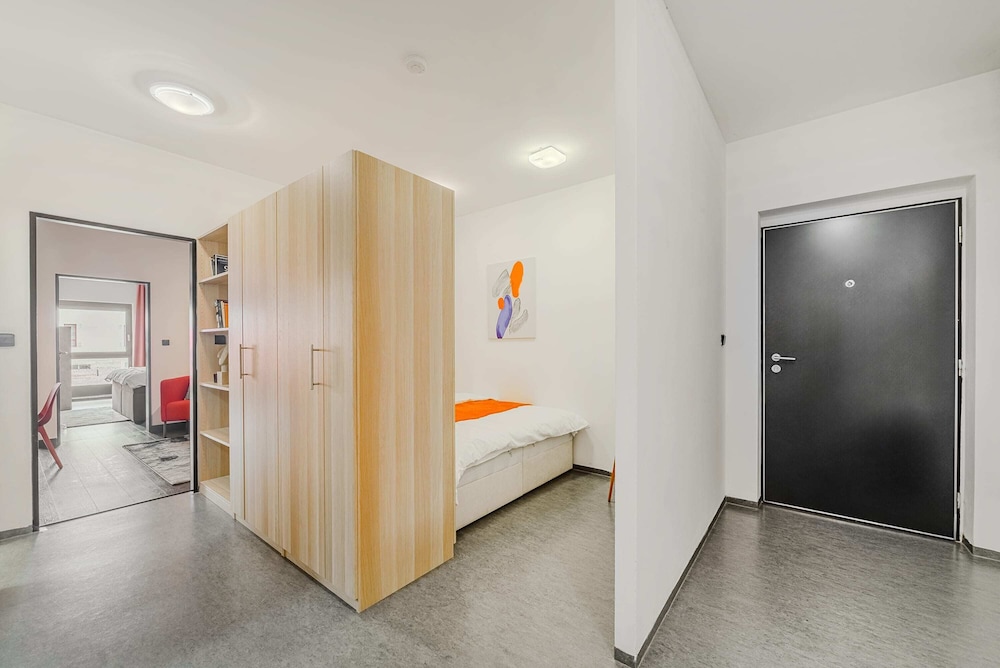 Stylish 3-bedroom apartment with balcony