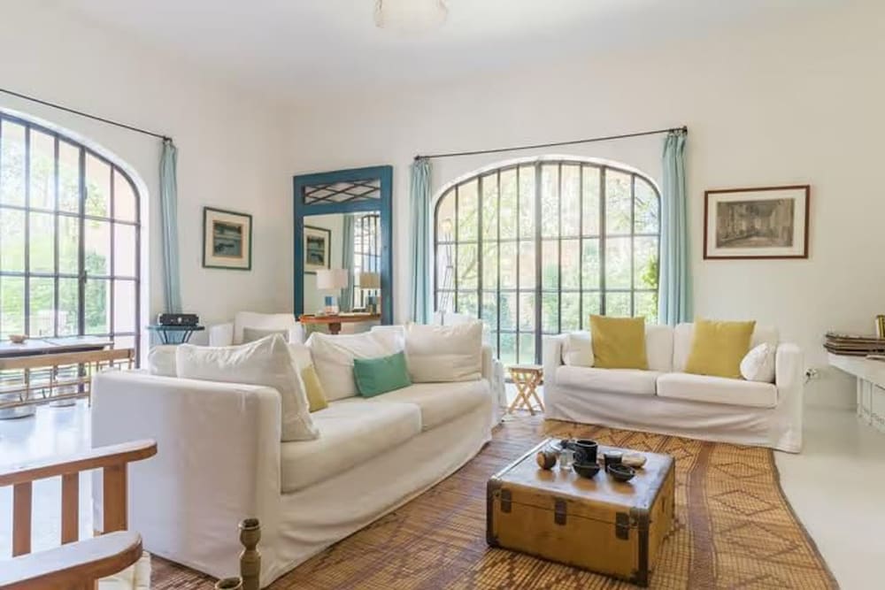 New Bastide Couronne d Aix Luxury in Aix-en-provence A Sophisticated Retreat for Families and Friends