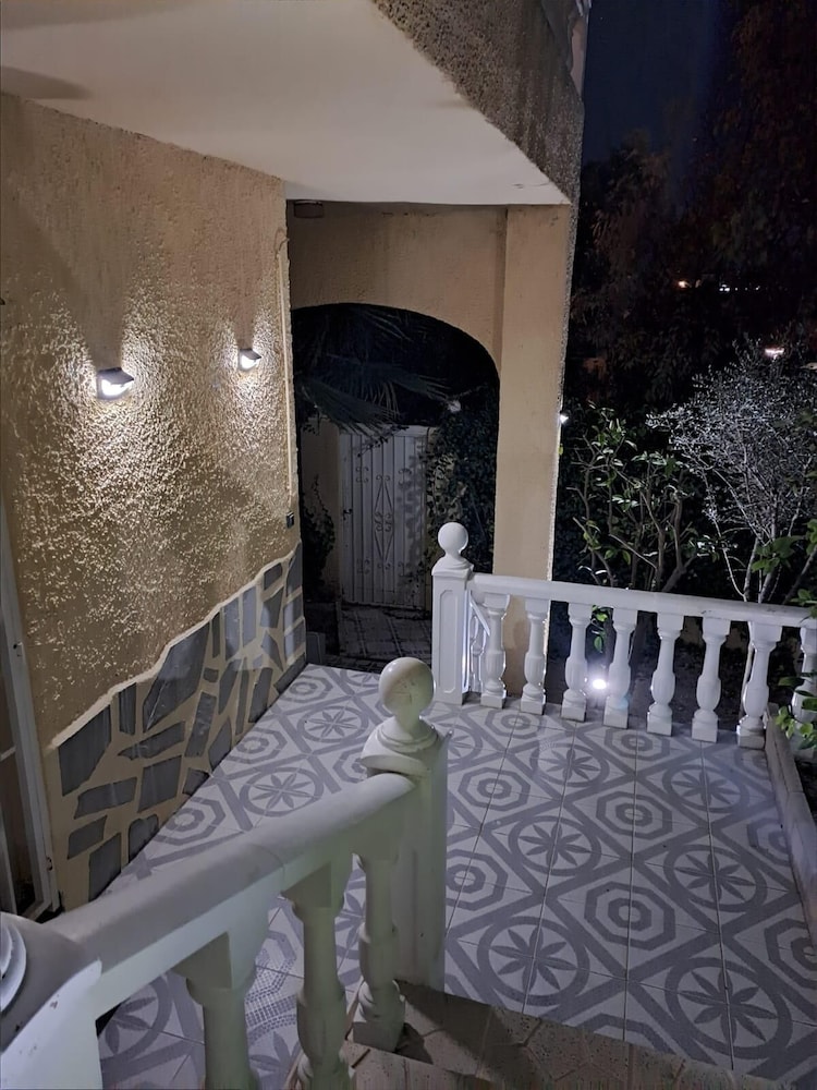 La Marina Oasis, 2-beds, Sleeps 4, 10 min to Beach