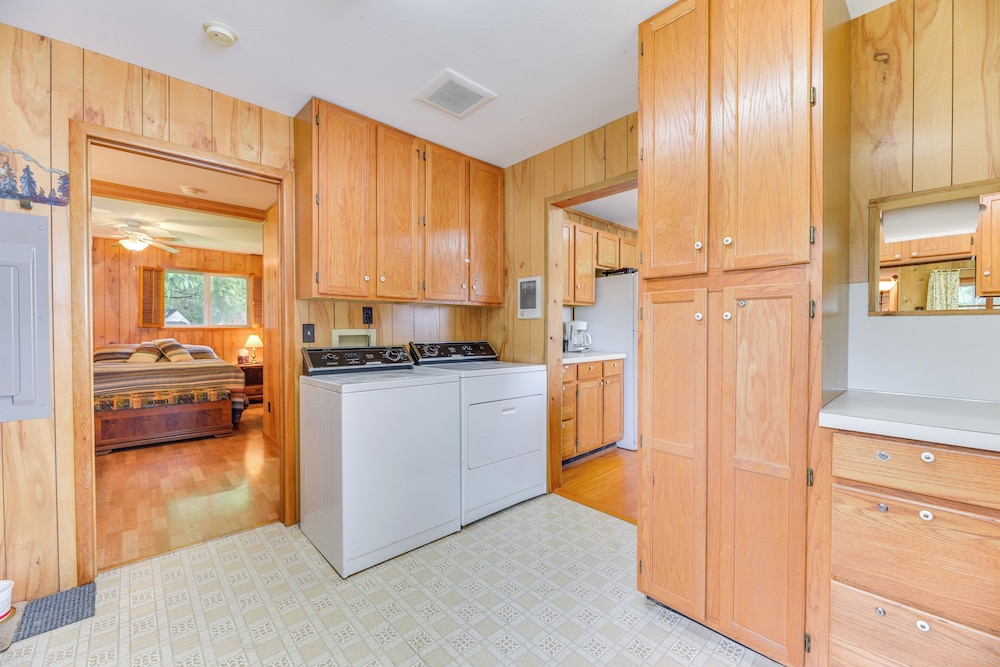 Waterfront Grapeview Escape w/ Boat Dock & Views! view 4