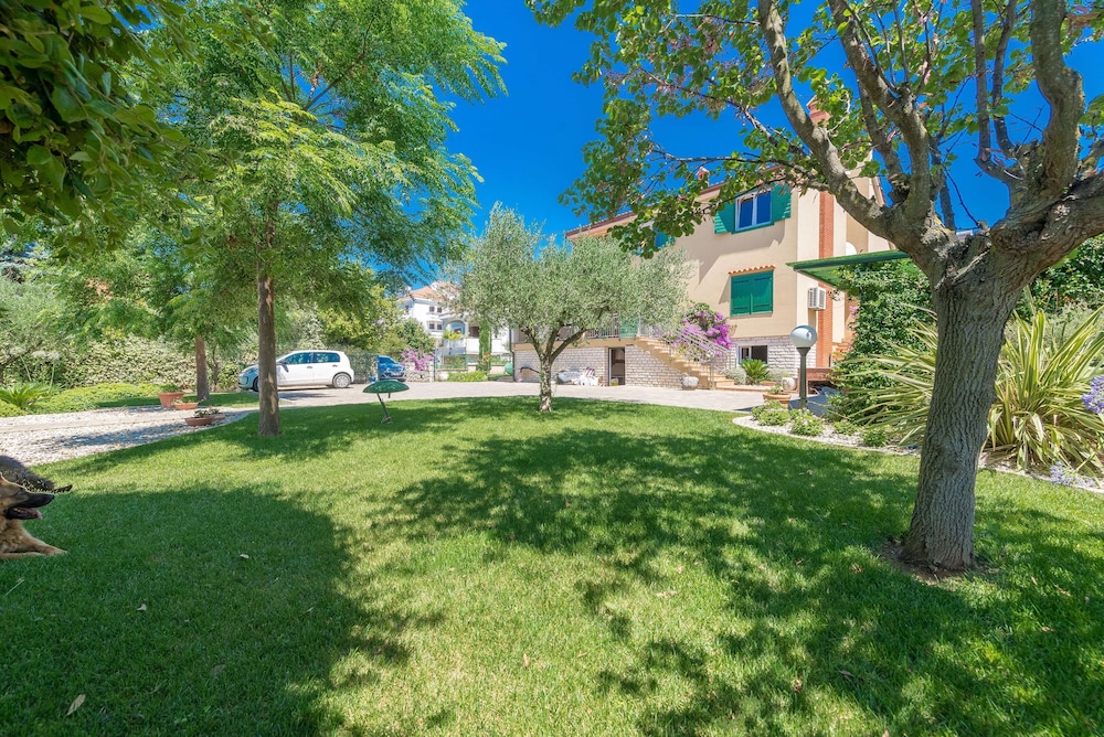 Villa Lux Nina - 6 bedrooms - pool&sauna view 4