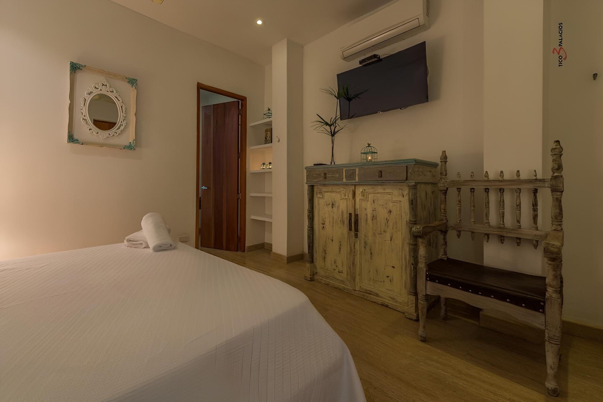 Casa Santagua by Wynwood House