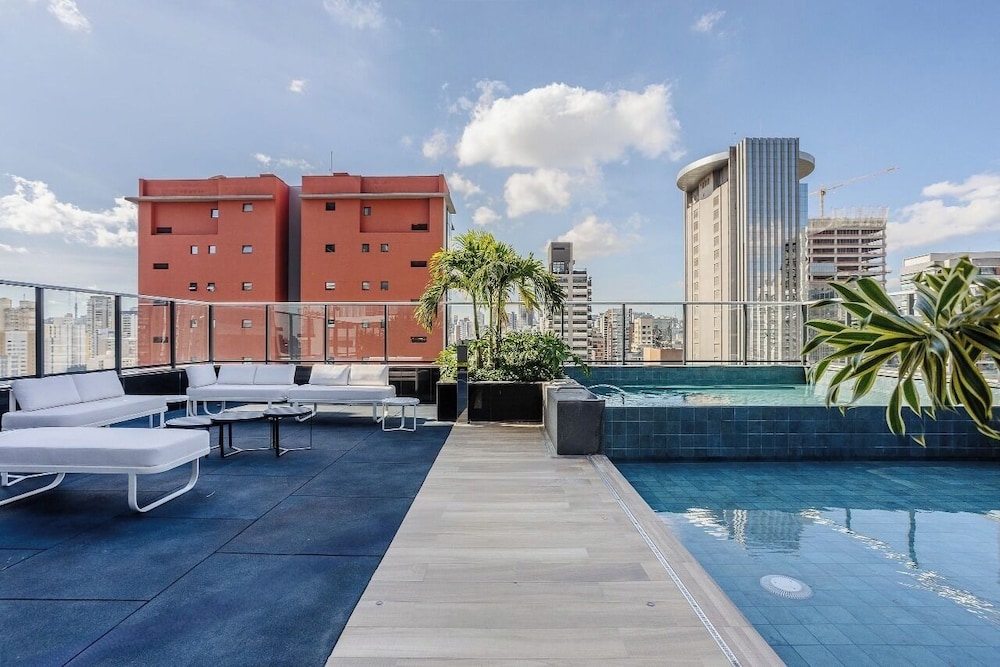 Piscina na cobertura e Academia