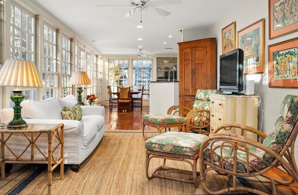 Henlopen Avenue 69