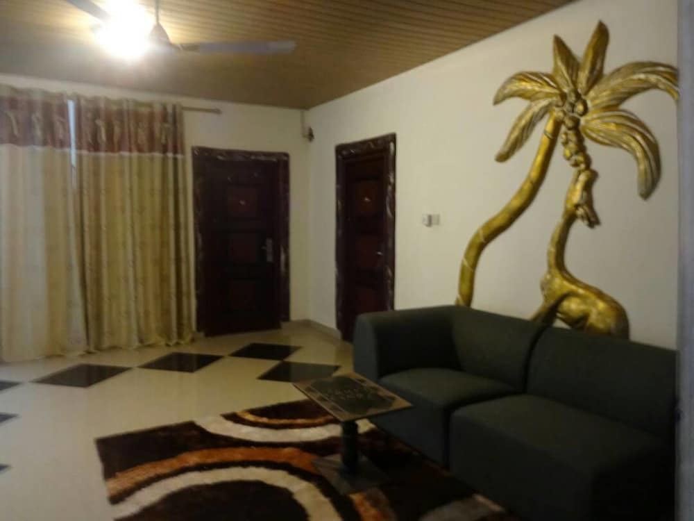 Nordik Palace Bed & Breakfast