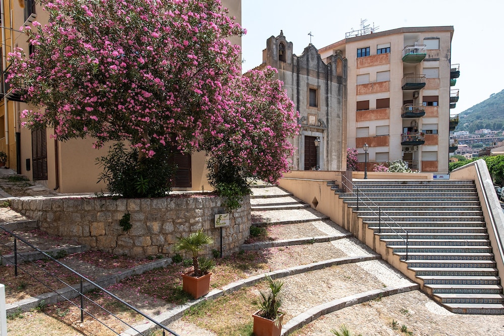 Dimora Umberto I in Cefal