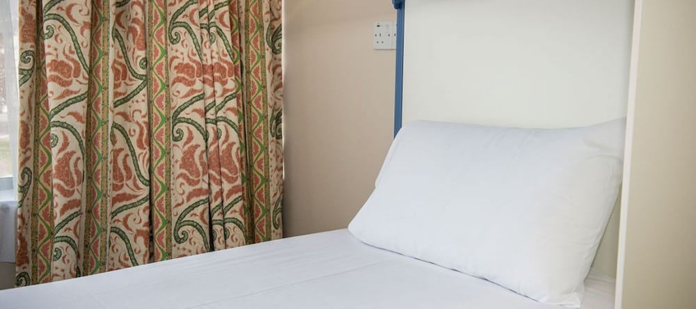 3 Lakes Hostel