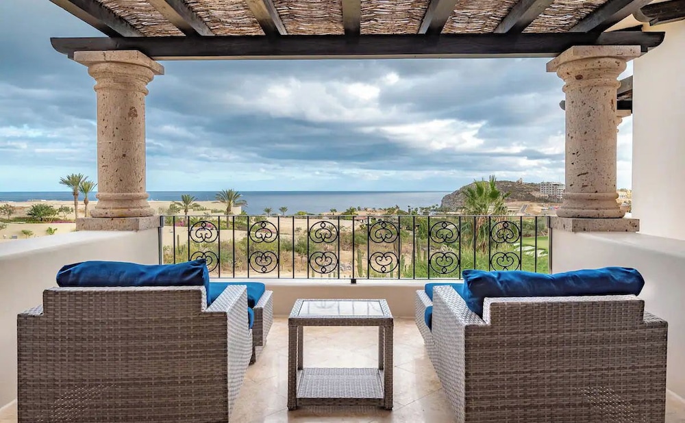 Stunning Ocean Views, Private Pool, & Seaside Golf