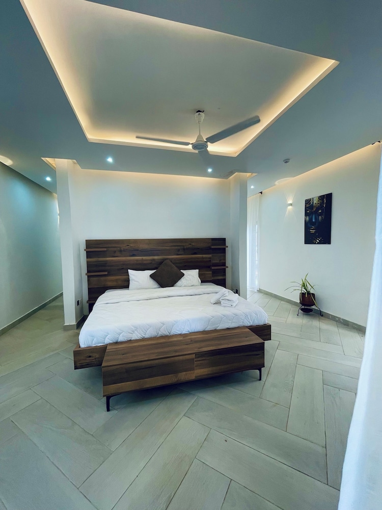 Platinum Blue Island Resort