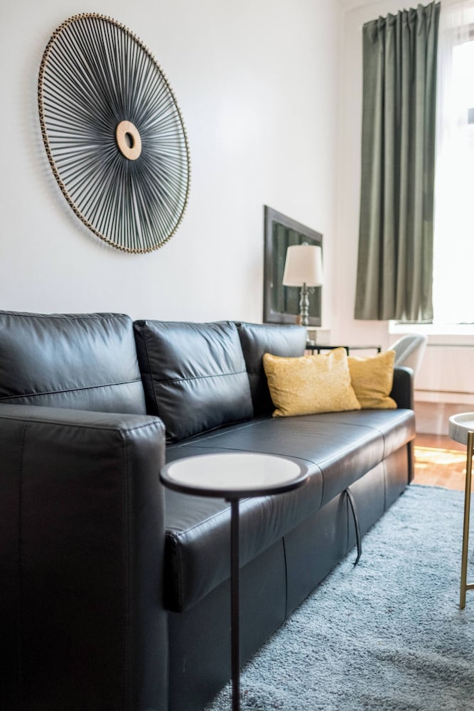 Central Park Studio With Sleeping Loft