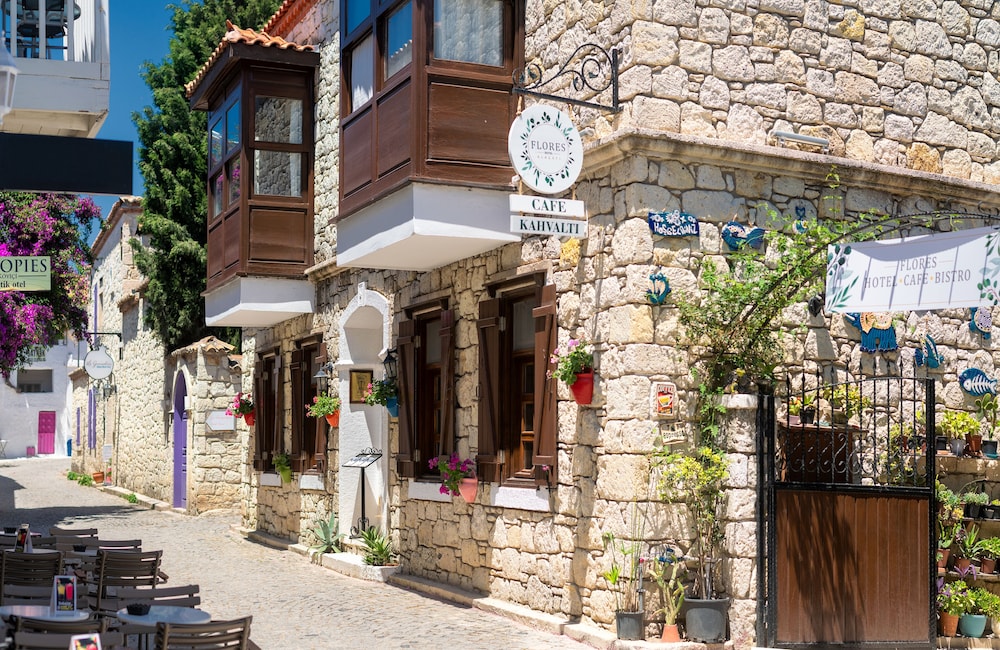 Flores Hotel Alaçatı - Image 10