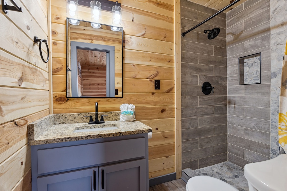 Starlight Valley 3 Bedroom Cabin