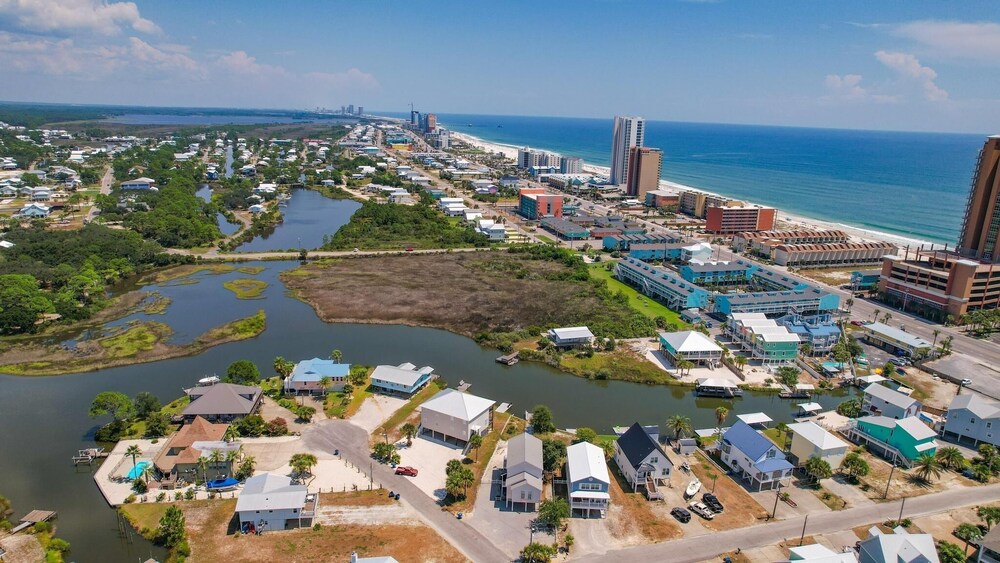 214 Shoreland