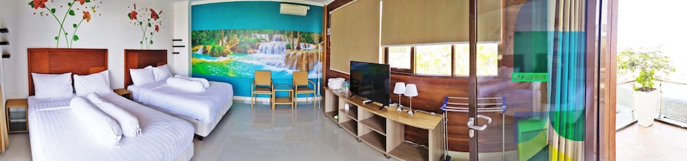 Photo 13