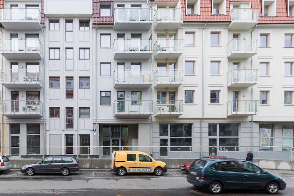Apartments Sikorskiego by Renters view 3