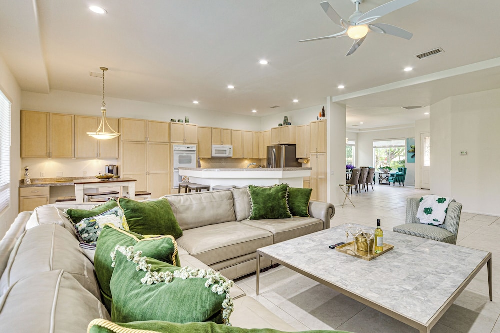 Family Friendly: Spacious Oasis in Palm Desert!