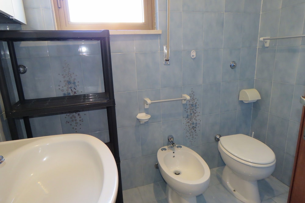 Salanitro en Gallipoli — bathroom