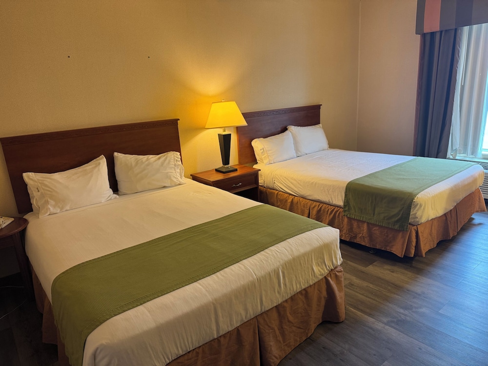 Days Inn by Wyndham Dodge City