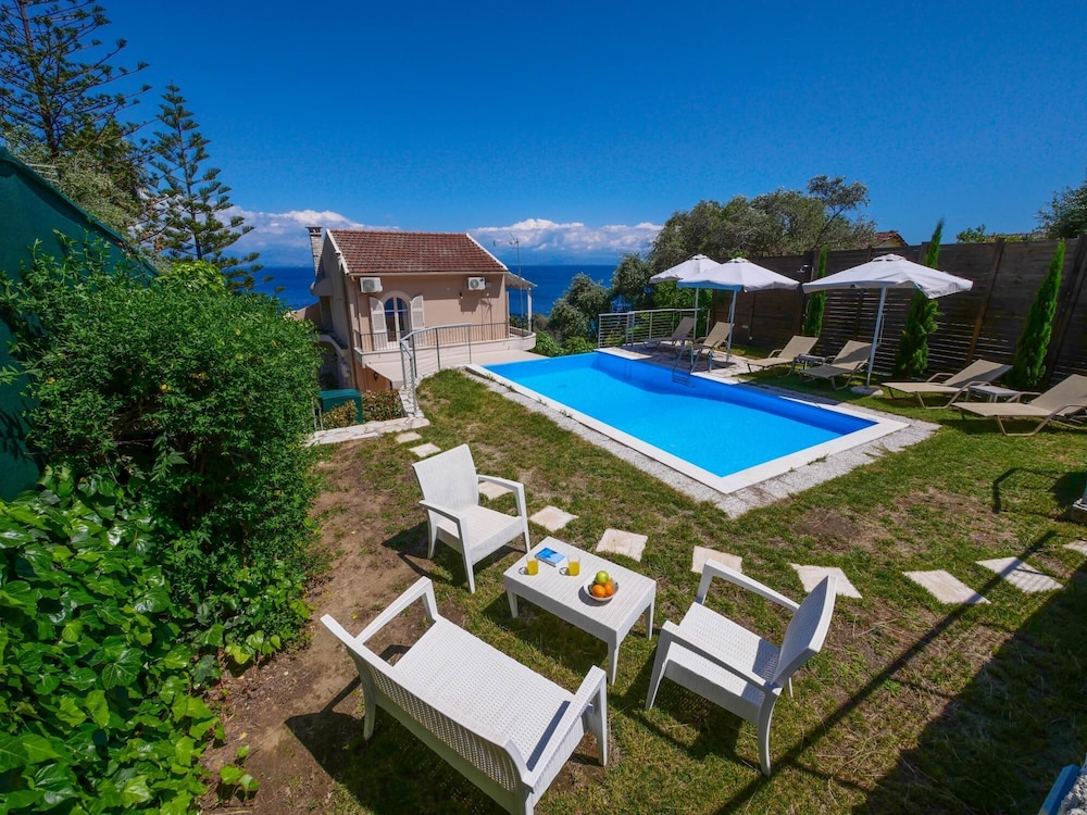 Photo 42