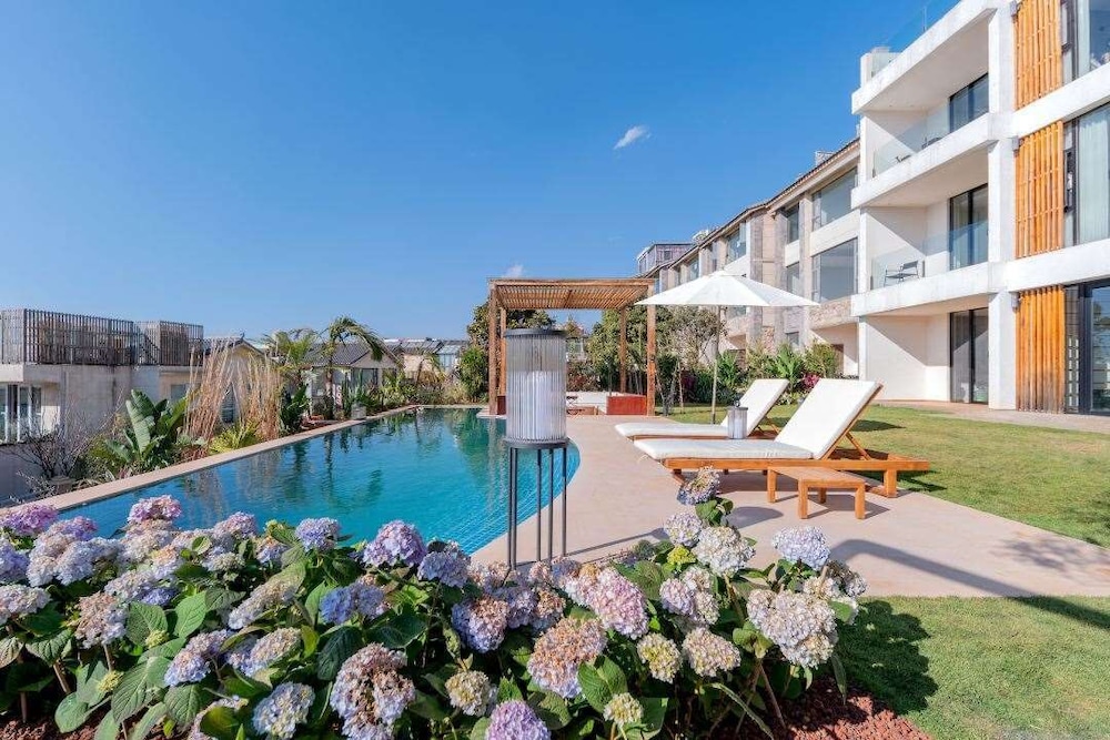 Manjing Banshan Haijing Huayuan Jiudian