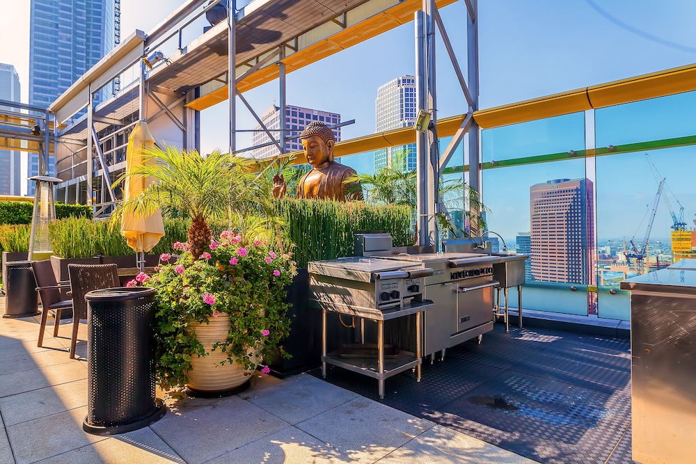 TENTEN Wilshire - Official - Image 2