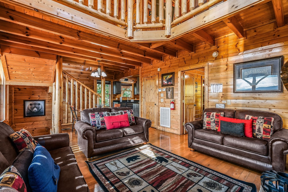 Extravagant View 3 Bedrooms 3 Bathrooms Cabin
