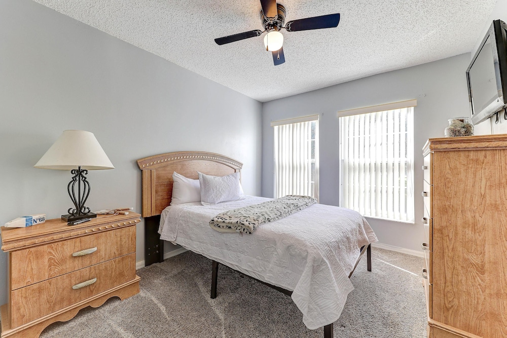 Orlando and Kissimmee Town homes by MyOrlandoStay