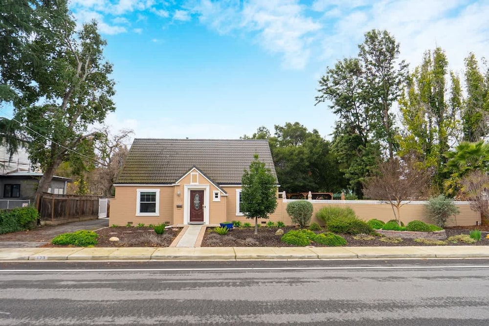 Santa Clara 5Br Home I Spacious Backyard I Westfield