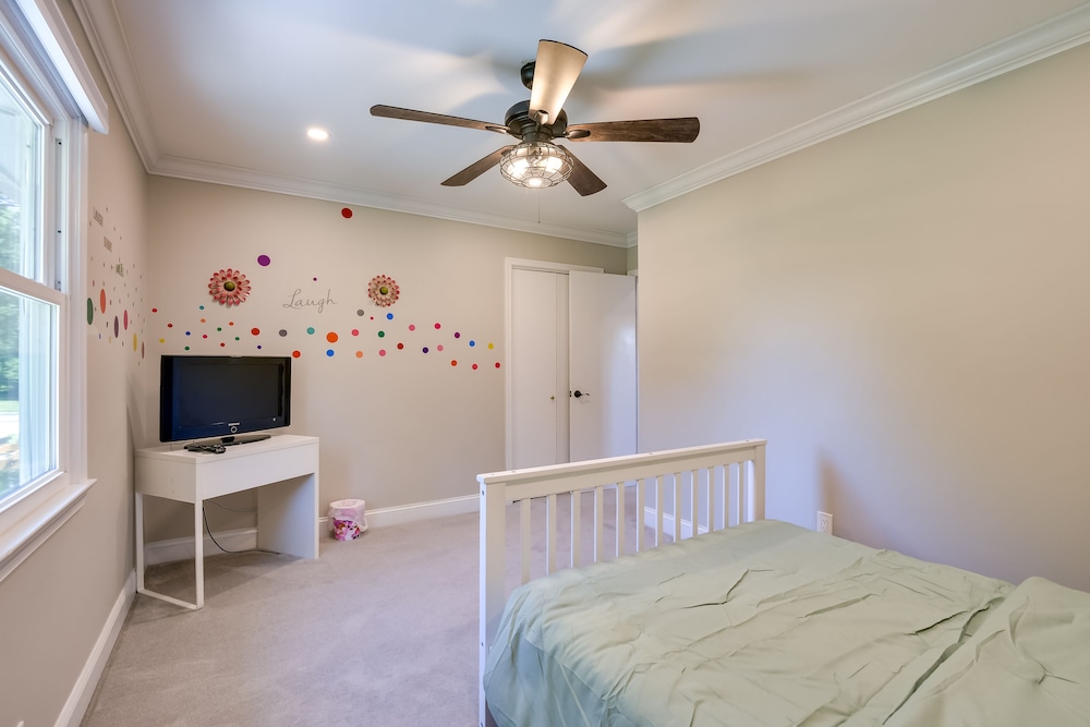 Rockville Home: Patio Oasis, Fireplace, Near DC! - Property Image 24