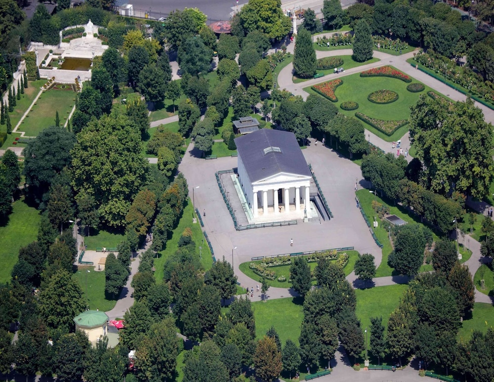 Studio in Vienna Near Museumsquartier