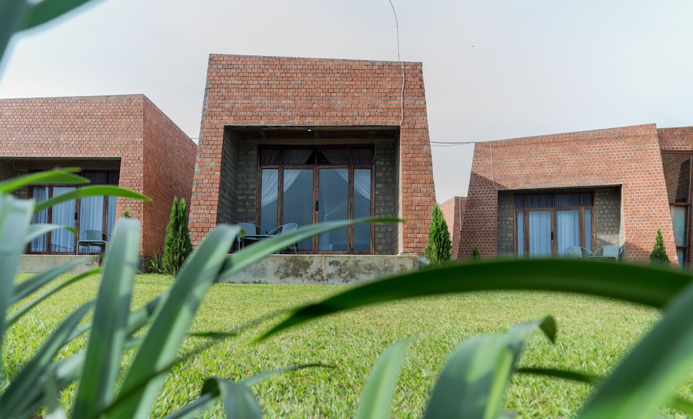 Buvi Lodge