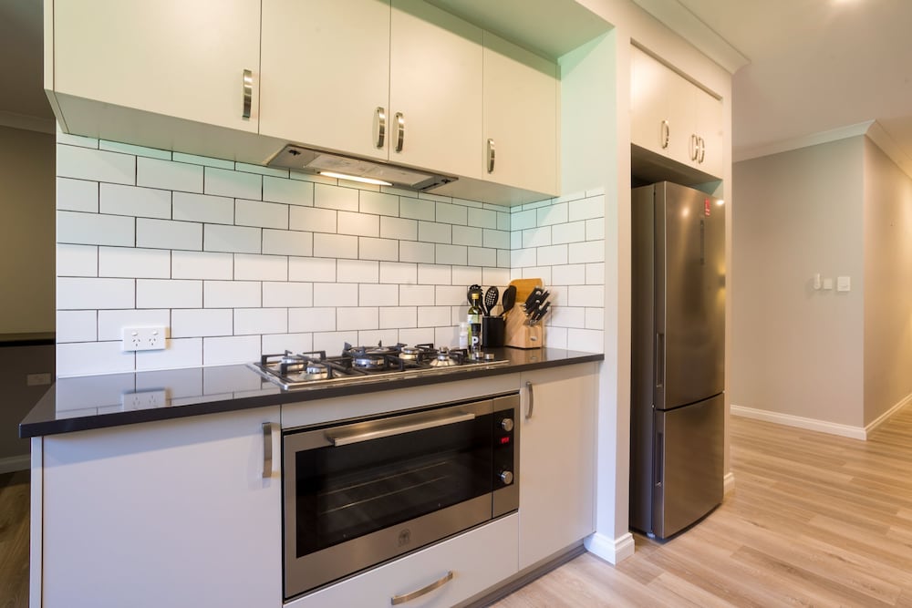Spacious 4 Bedroom Family Home With Patio and BBQ