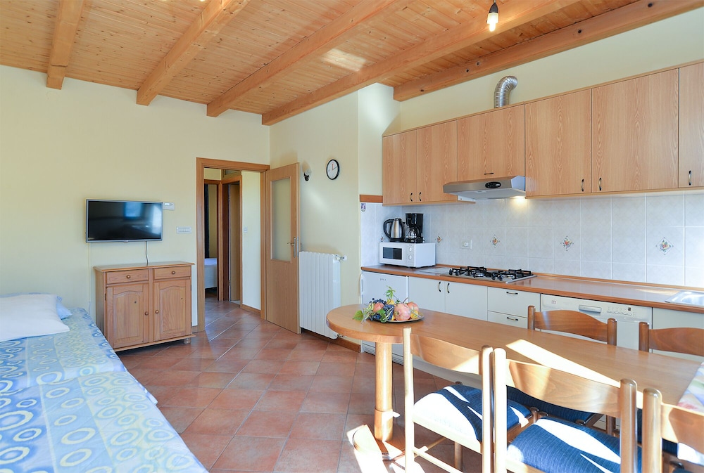 Apartments Pam 379