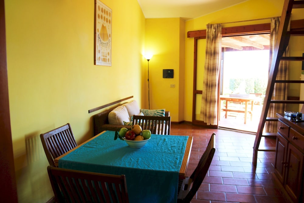 Villino Sofia 2 Bedrooms Apartment in Stintino view 3