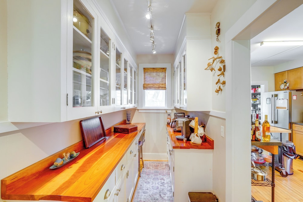 Elegant Pittsfield Home Near Downtown & Skiing!
