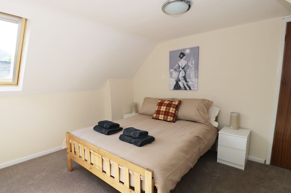 Station Apartment view 2