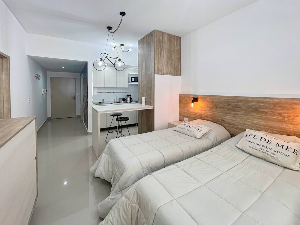Ayres Suites Moreno
