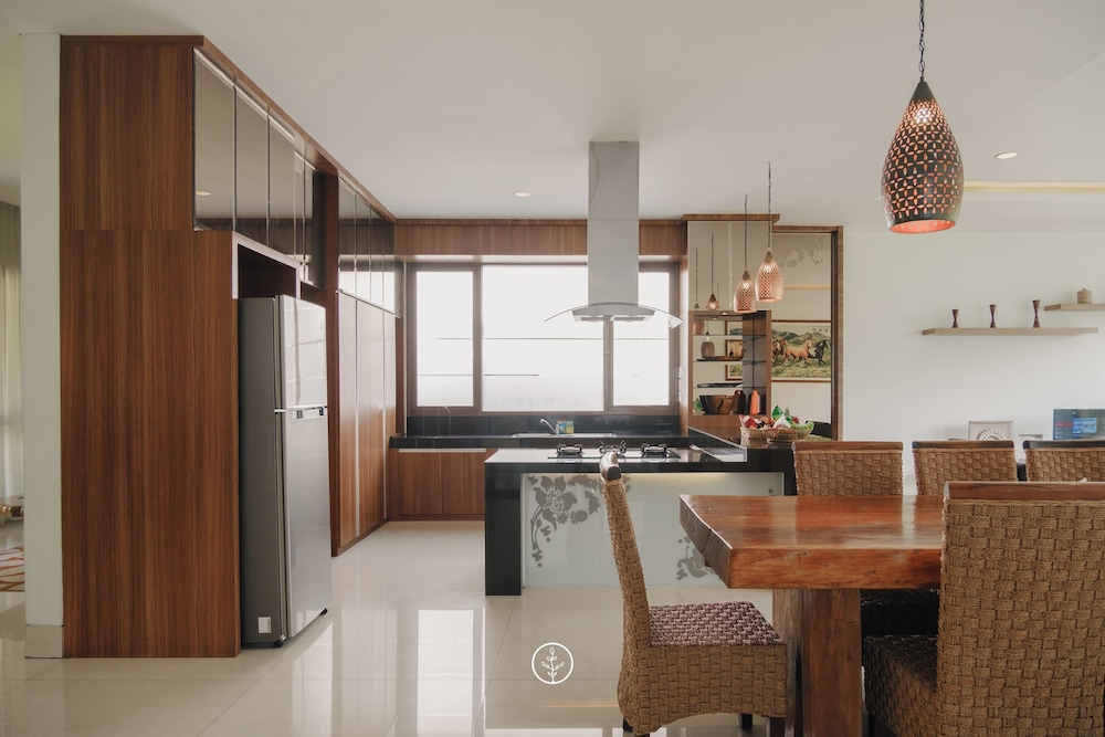 Magenta Hill View Villa 6 bedrooms with a private slide pool