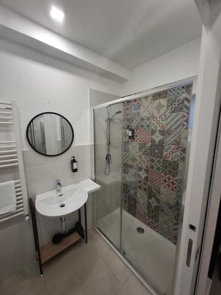sikelia rooms