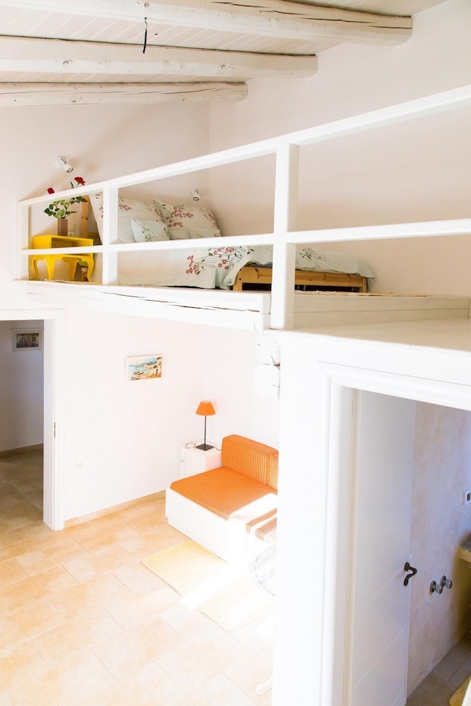 Seafront Luxury Villa w 5-en Suite BR BBQ view 5