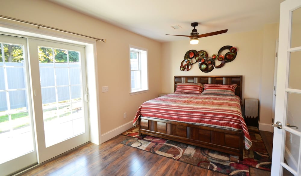 Waters Edge B&B Resort