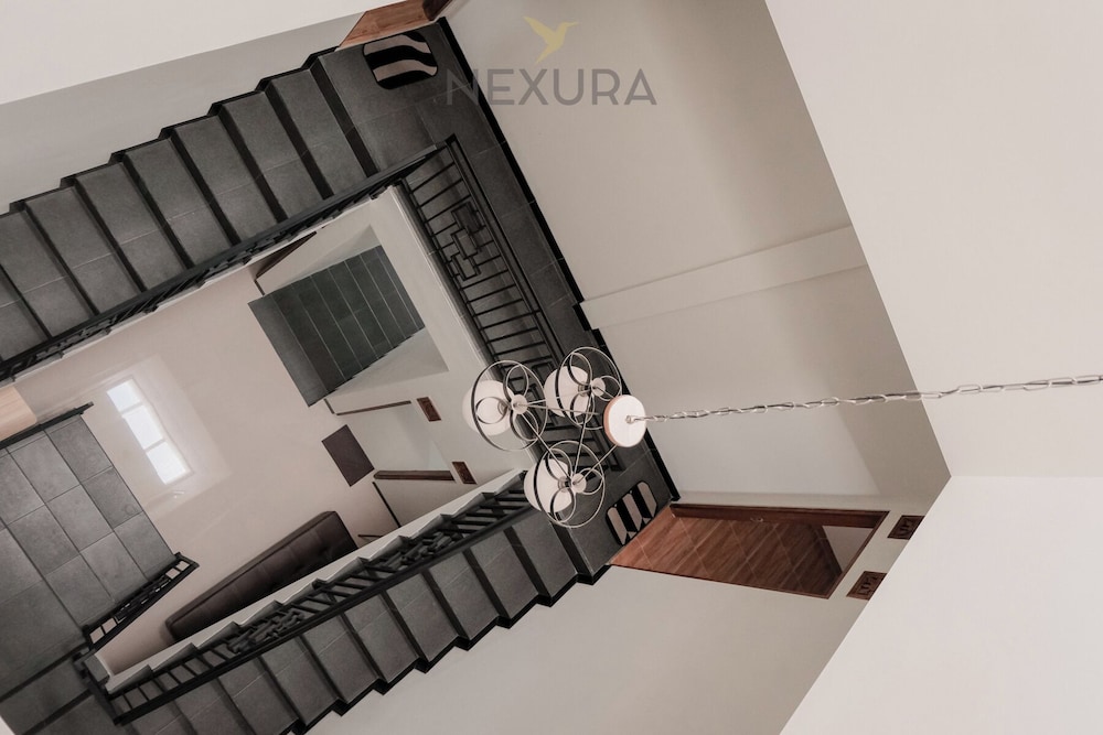 Tentrem Syariah Nexura Collection