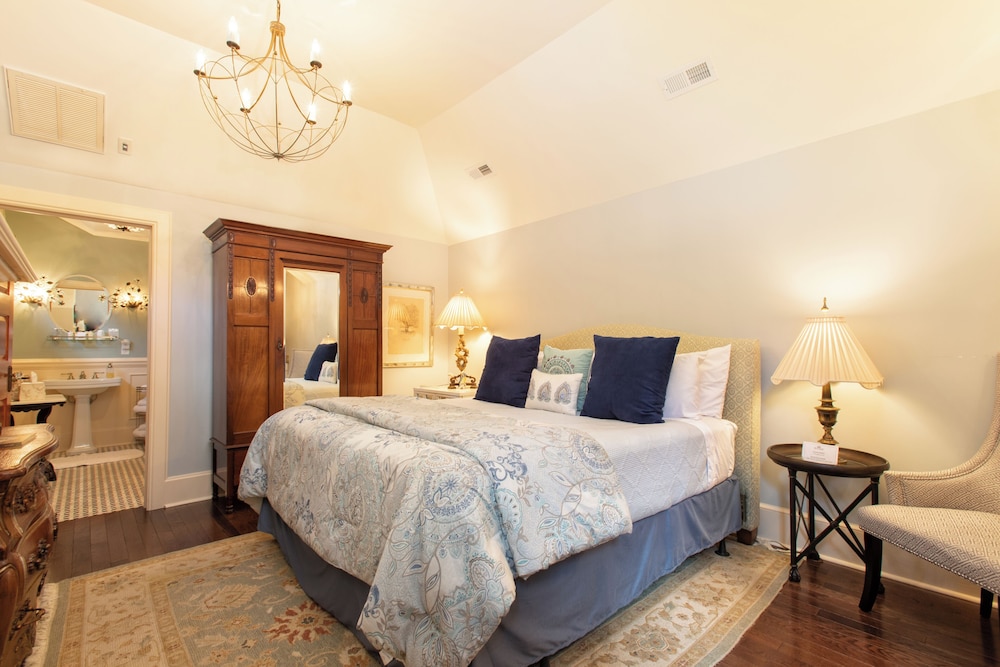 The Black Walnut B & B Inn
