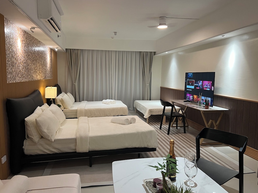 Luxurious European Style Penthouse Modern Apart ment Cross City of Dreams OKADA SOLAIRE MOA Airport