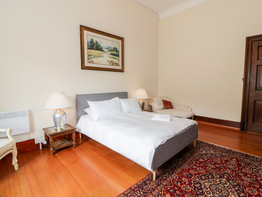 Rob Roy Apartment