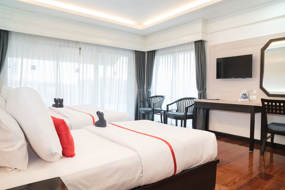 GRAND JOMTIEN PALACE HOTEL