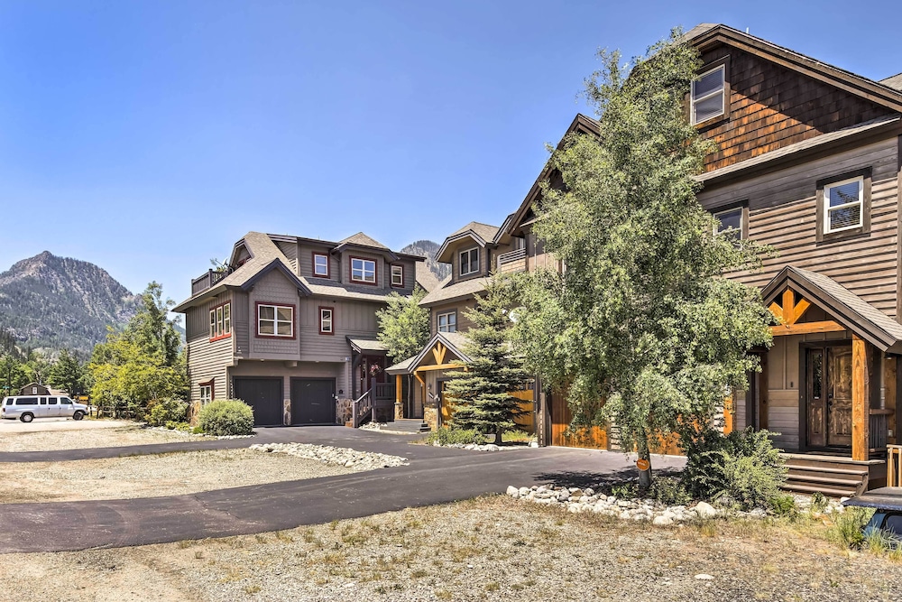 Dtwn Frisco Home w/ Mtn View, 11 Mi to Ski Breck! view 4