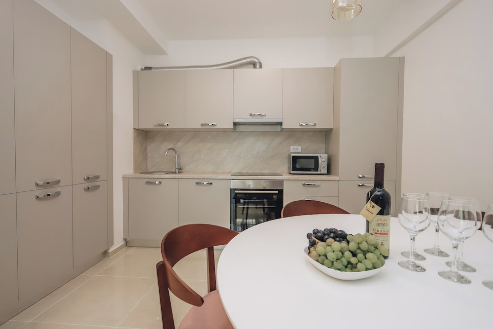 Status apartments 173
